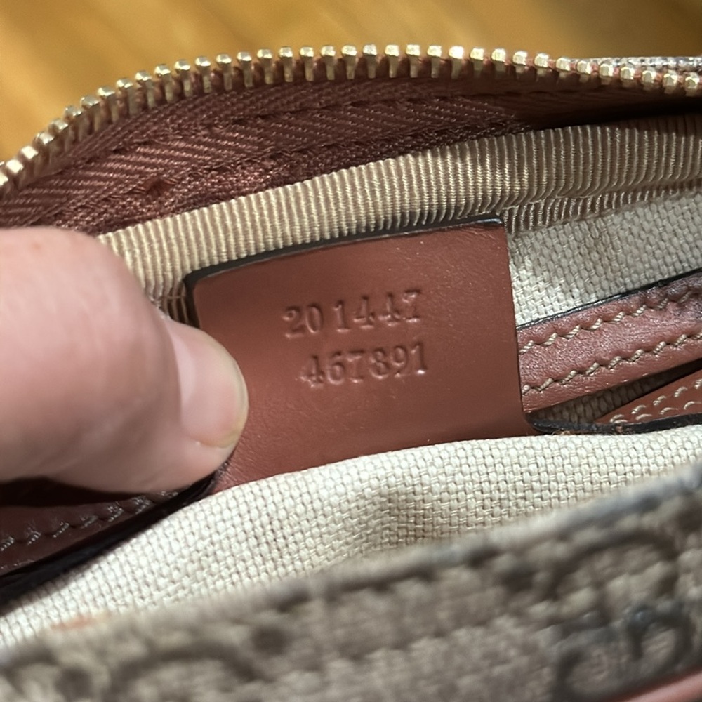 GUCCI CROSBODY BAG! Limited edition! - Picture 13 of 16